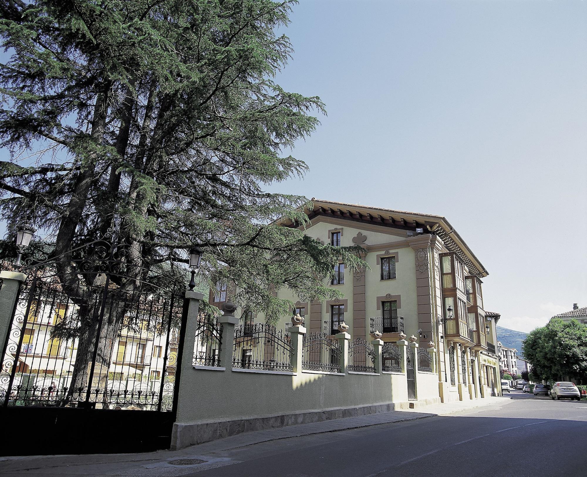 אסקראי Palacio Azcarate Hotel מראה חיצוני תמונה