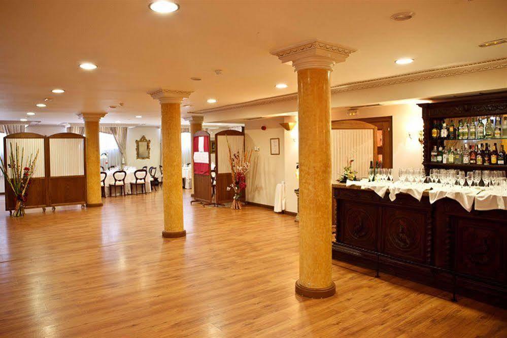 אסקראי Palacio Azcarate Hotel מראה חיצוני תמונה